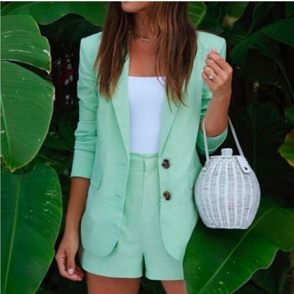 NWT Camila Coelho Revolve Adah Blazer Jacket Soft Mint Blue Women's Large - Picture 1 of 14